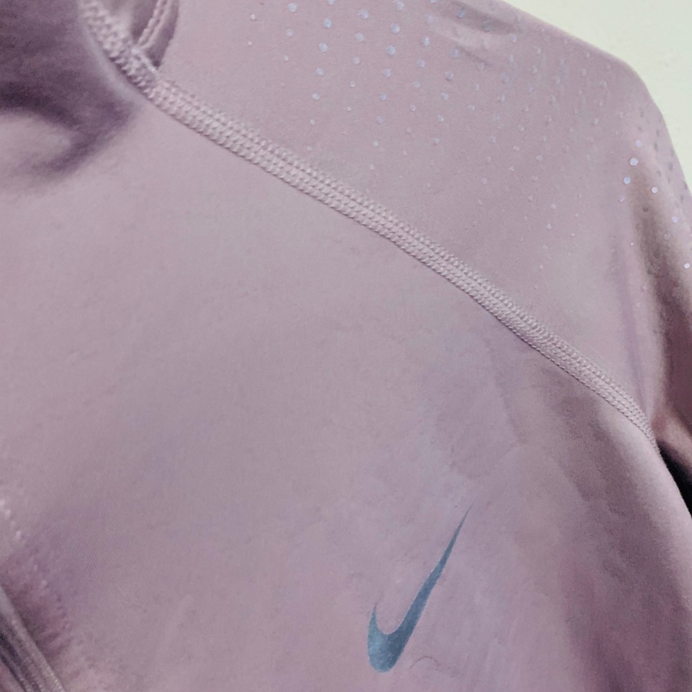 Nike Dri-Fit pullover - Picture 2 of 4